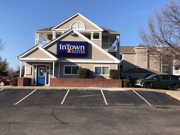 InTown Suites Extended Stay Louisville KY Wattbourne Lane — Property