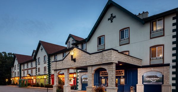 Irish Cottage Inn Suites Galena Illinois — Property