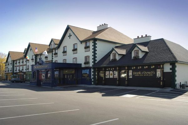 Irish Cottage Inn Suites Galena Illinois — Property
