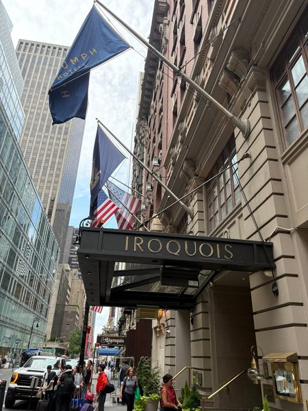 Iroquois New York Times Square — Property
