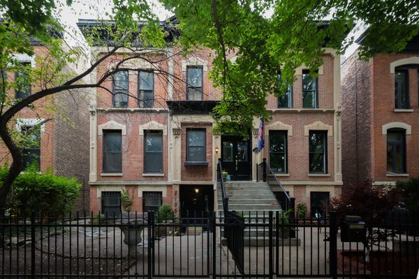 Ivy Terrace Apartments Chicago Illinois — Property