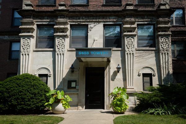 Ivy Terrace Apartments Chicago Illinois — Property
