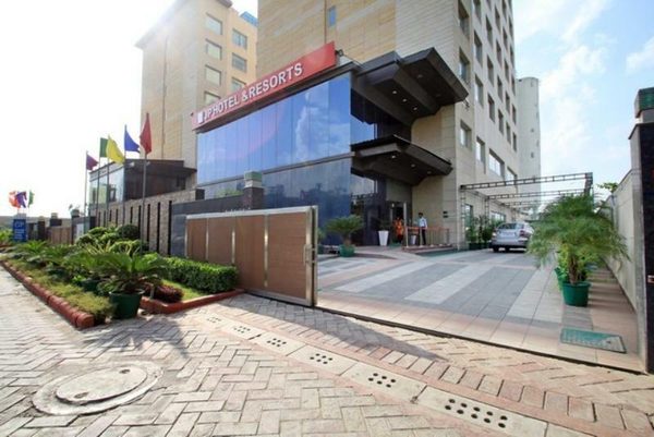 J P Hotel Resort — Property