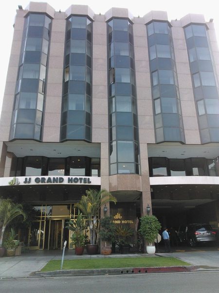 JJ Grand Hotel Los Angeles California — Property