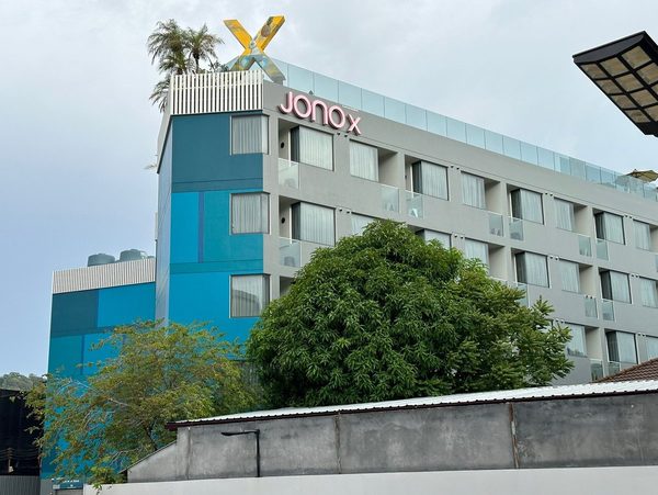 JonoX Phuket Karon Hotel — Property