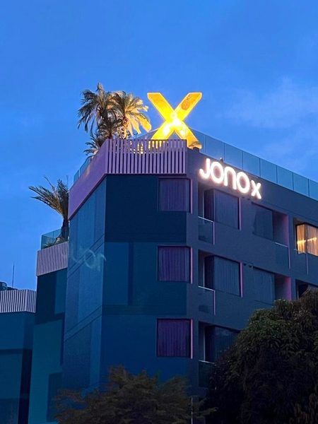JonoX Phuket Karon Hotel — Property