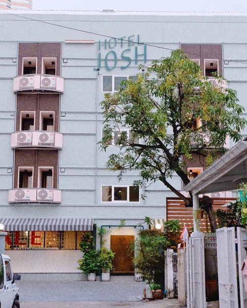 Josh Hotel — Property