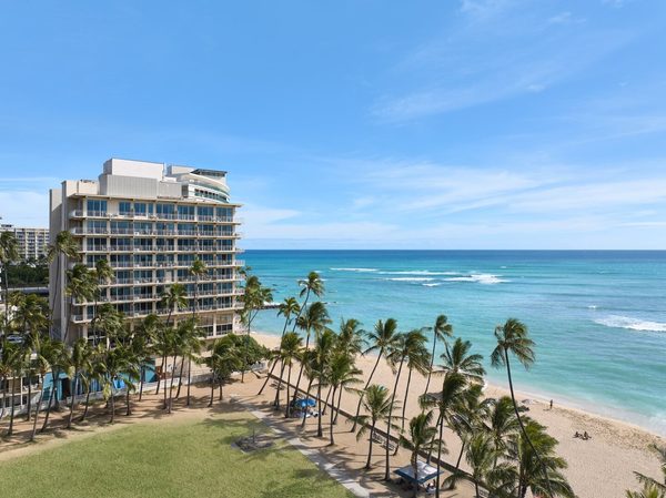 Kaimana Beach Hotel — Property