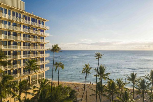 Kaimana Beach Hotel — Property