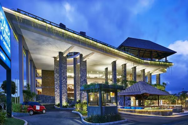 Kamaniiya Petitenget Seminyak — Property