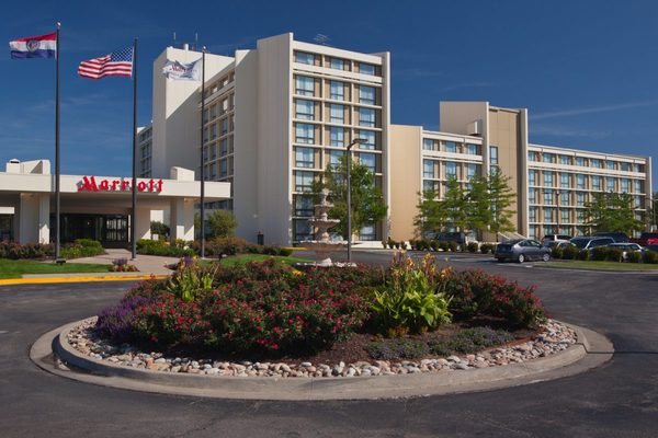Kansas City Airport Marriott — Property