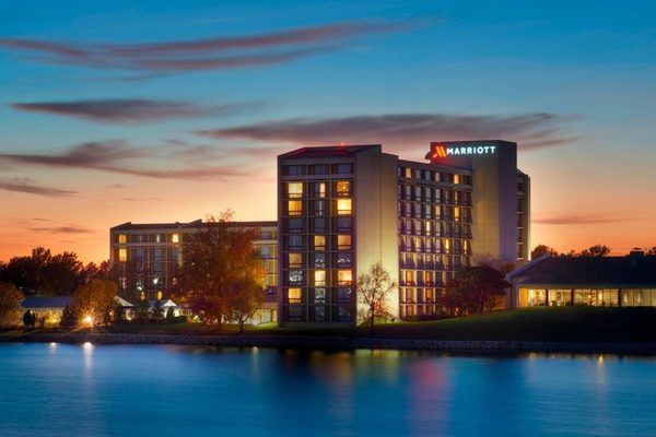 Kansas City Airport Marriott — Property