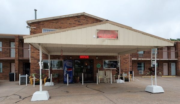 Kansas Country Inn — Property