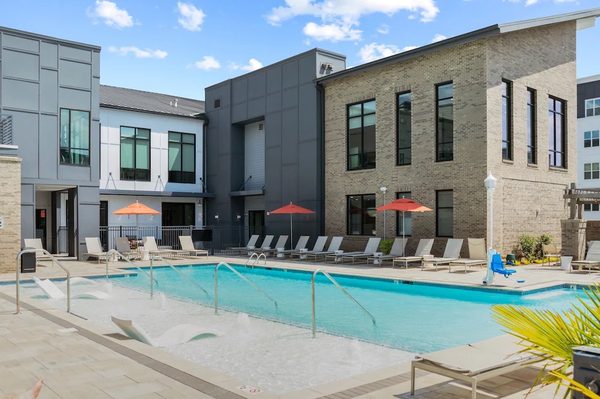 Kasa FreeMoreWest Charlotte — Property