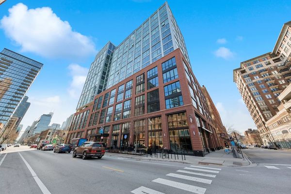 Kasa River North Chicago Chicago Illinois — Property