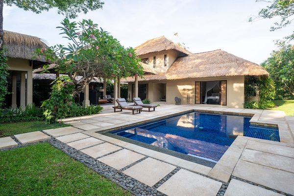 Kayumanis Sanur Private Villa Spa — Property