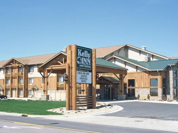 Kelly Inn and Suites Mitchell — Property