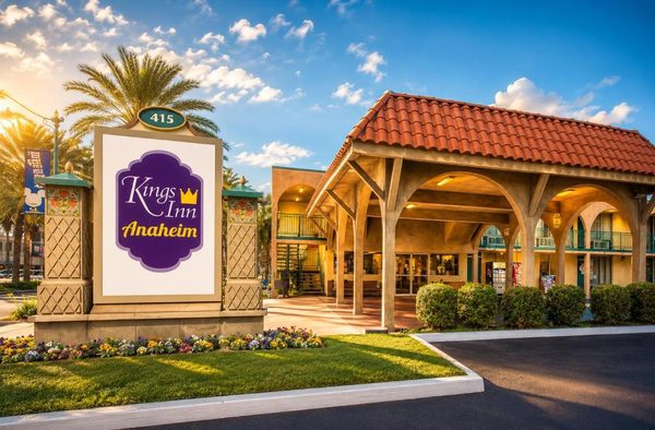 Kings Inn Anaheim Anaheim California — Property
