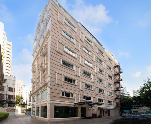 Kingston Suites — Property