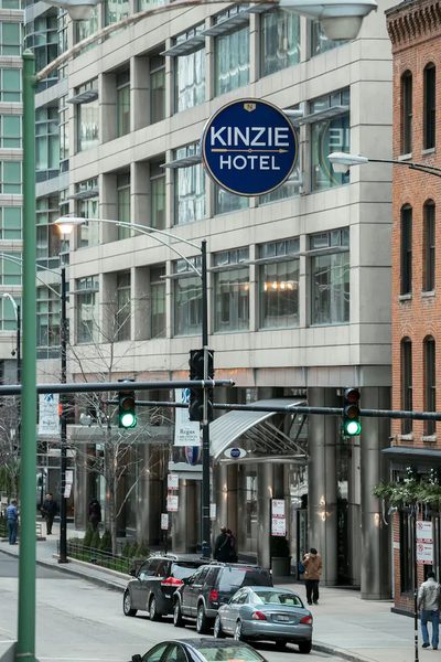 Kinzie Hotel Chicago Illinois — Property