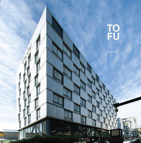 Klub Hotel — Property