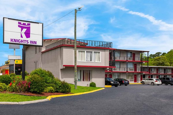 Knights Inn Philadelphia — Property