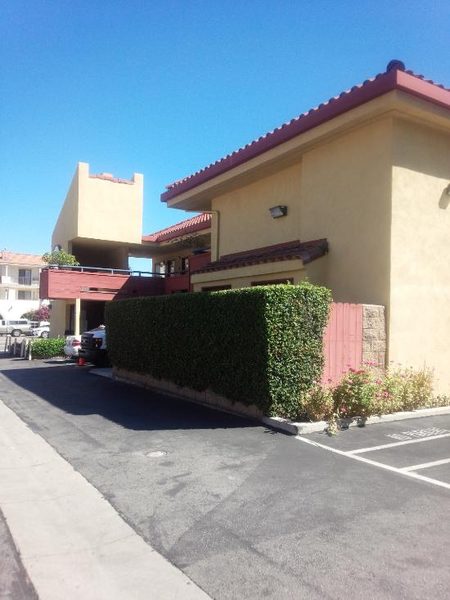 Knights Inn Woodland Hills Los Angeles California — Property