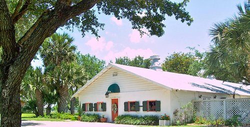 Knolle Farm and Ranch Bed Barn and Breakfast — Property