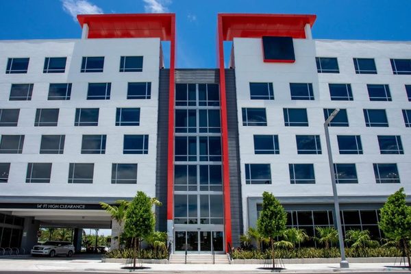 Kompose Boutique Hotel Miami Airport Miami Florida — Property