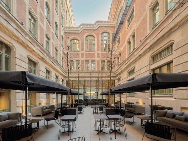 Kozmo Hotel Suites Spa Budapest Central Hungary — Property