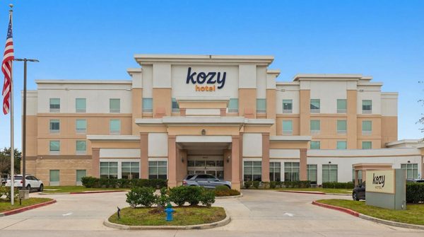 Kozy Houston North Hotel — Property