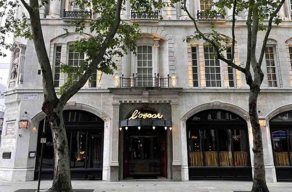 L oscar London — Property
