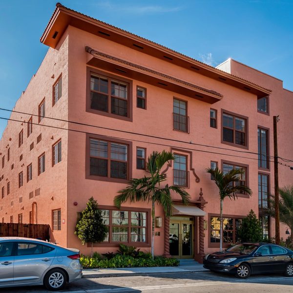 La Havana Colonial Miami Florida — Property