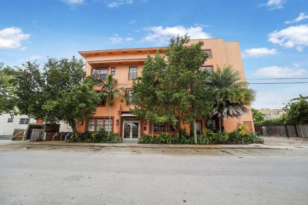 La Havana Colonial Miami Florida — Property