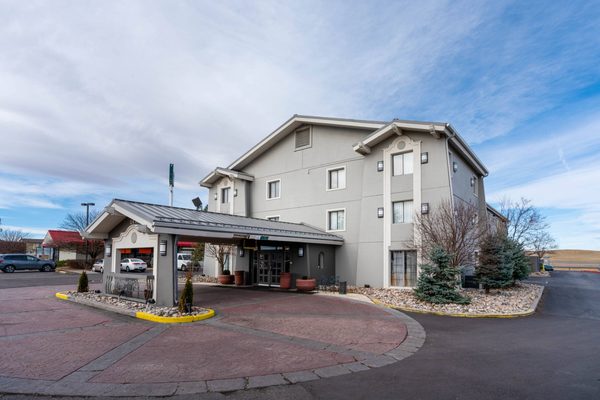 La Quinta Inn by Wyndham Cheyenne — Property