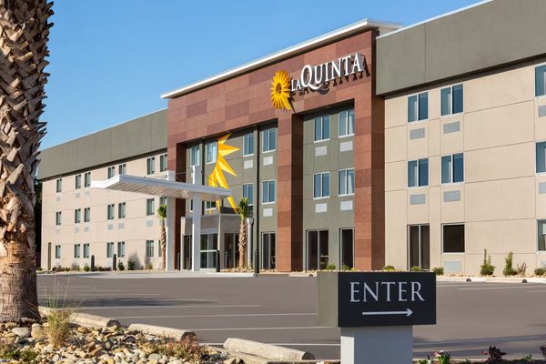 La Quinta Inn by Wyndham Columbia NE Fort Jackson — Property