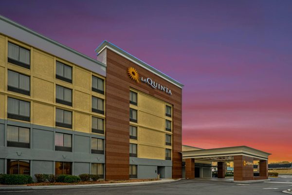 La Quinta Inn By Wyndham Columbia Se Fort Jackson — Property