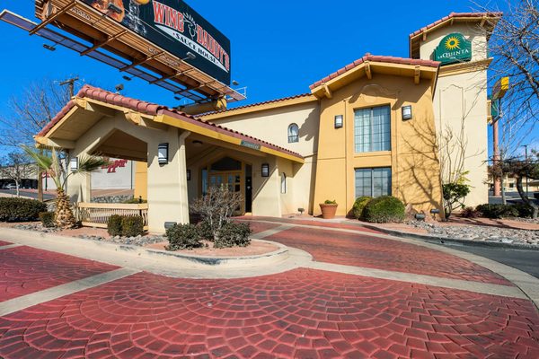 La Quinta Inn by Wyndham El Paso East Lomaland — Property