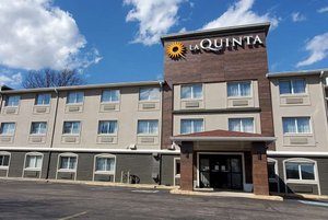 La Quinta Inn by Wyndham Indianapolis North at Pyramids — Property