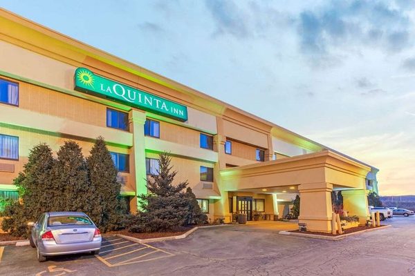 La Quinta Inn by Wyndham Milwaukee Airport Oak Creek — Property