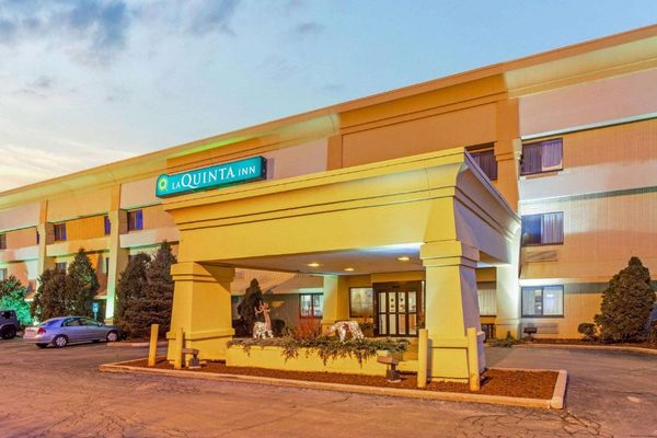 La Quinta Inn by Wyndham Milwaukee Airport Oak Creek — Property
