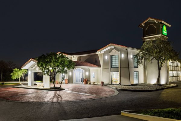 La Quinta Inn by Wyndham San Antonio Lackland — Property