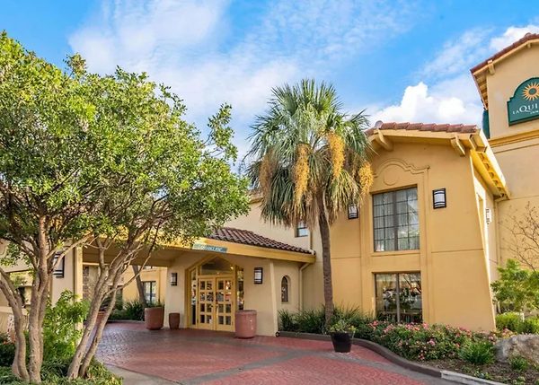 La Quinta Inn by Wyndham San Antonio Market Square — Property