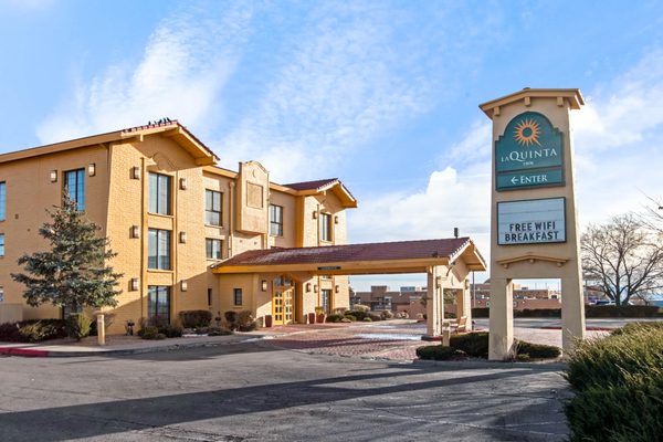 La Quinta Inn By Wyndham Santa Fe — Property