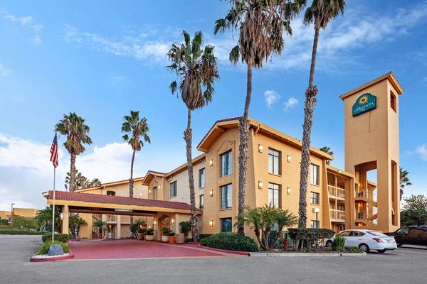 La Quinta Inn by Wyndham Ventura — Property