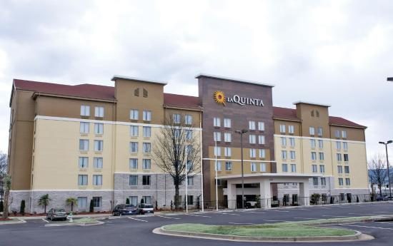 La Quinta Inn Suites by Wyndham Atlanta South McDonough — Property