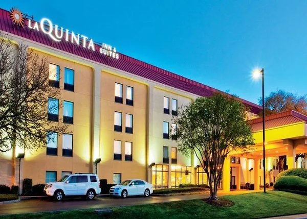 La Quinta Inn Suites by Wyndham Charleston Riverview — Property