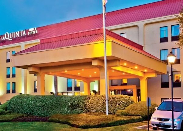 La Quinta Inn Suites by Wyndham Charleston Riverview — Property