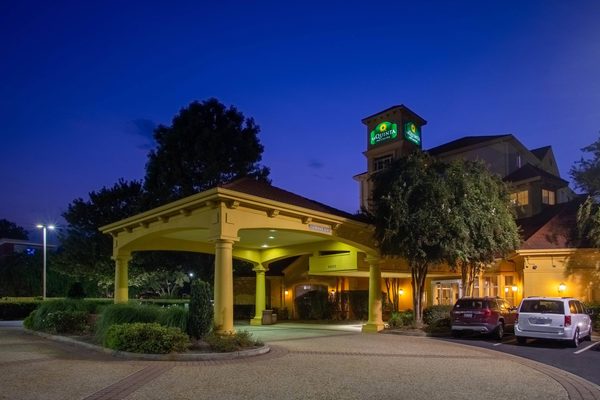 La Quinta Inn Suites by Wyndham Charlotte Airport South — Property