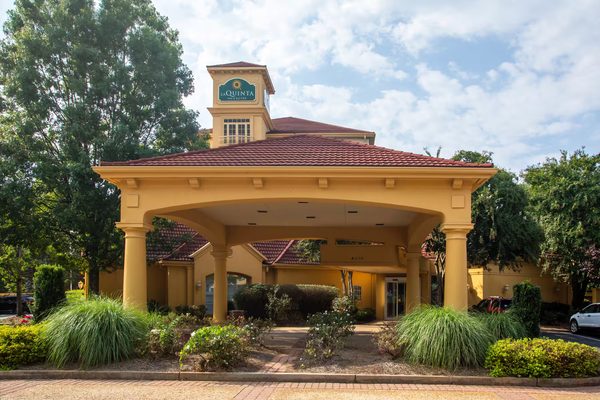 La Quinta Inn Suites by Wyndham Charlotte Airport South — Property